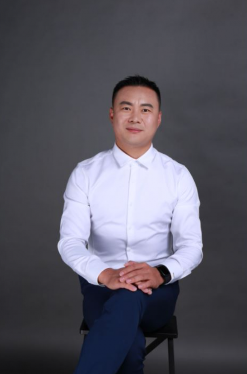 线上受邀到场腾讯聪慧营销峰会看何亚赢博体育涛的互联网营销新格式(图2)
