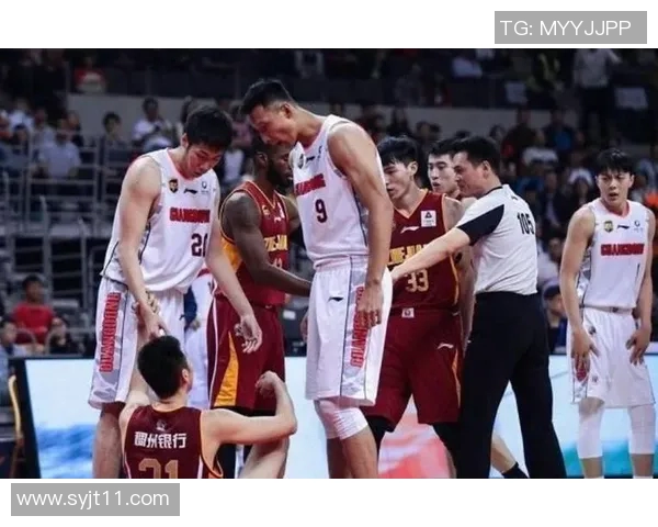 任骏飞领衔全队奋战新赛季展现卓越球技与团队精神的决心与信念 任骏飞领衔全队奋战新赛季展现卓越球技与团队精神的决心与信念